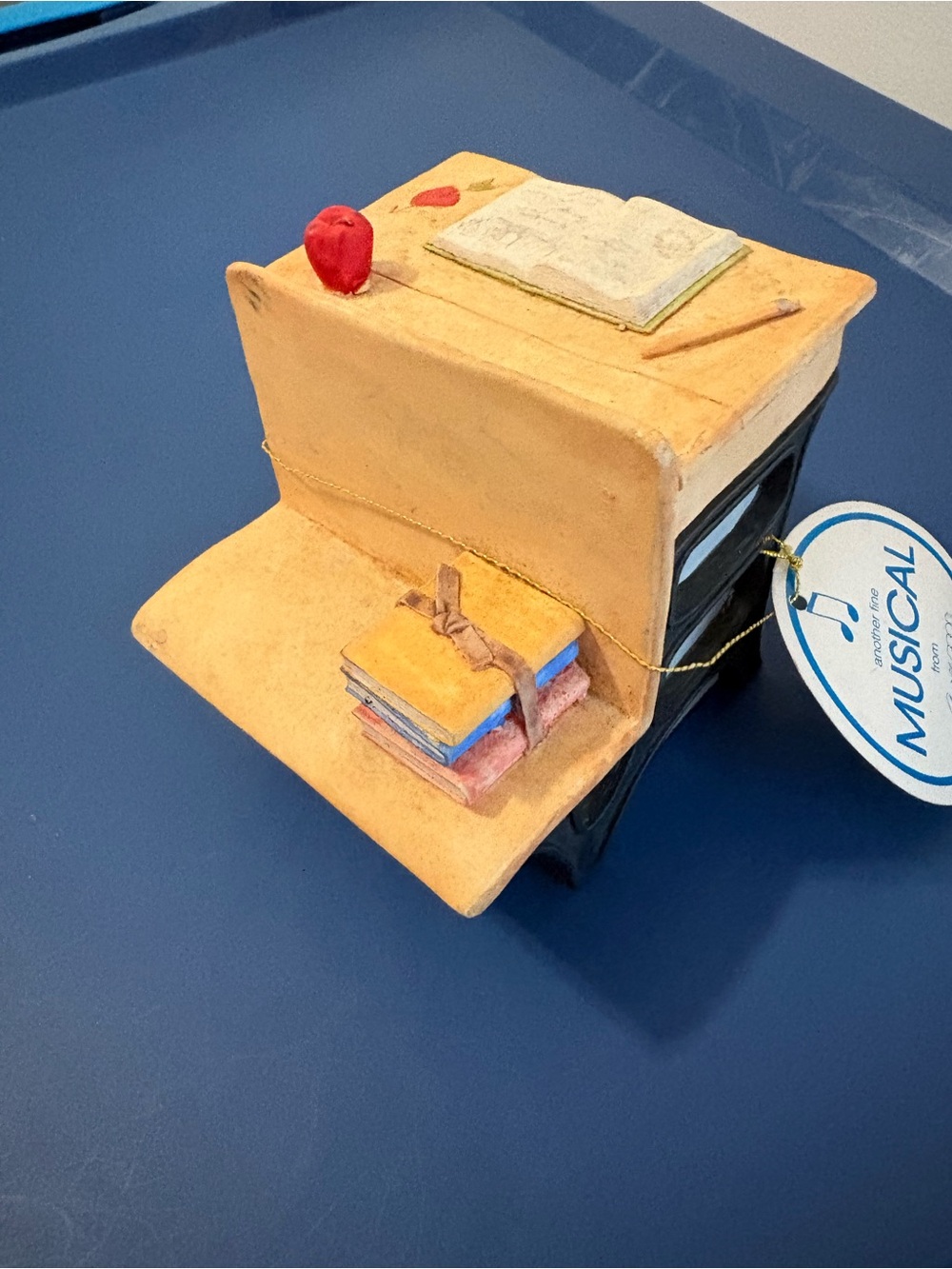 Vintage 1988 George Good Corp "School Days" Musical Desk Music Box with Tag EUC